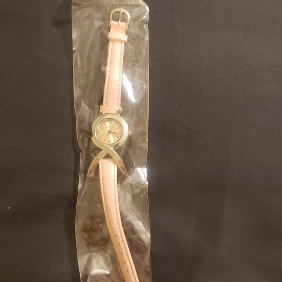 Breast Cancer Awareness Watch - Picture 1 of 3
